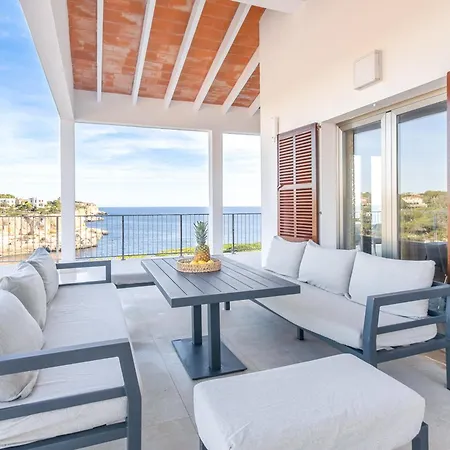 Ferrando De Es Pontas Villa