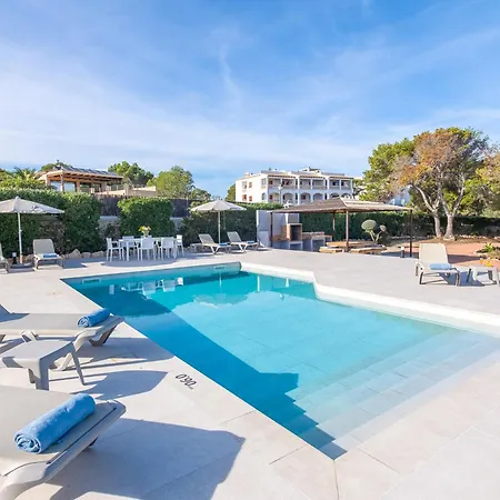 Ferrando De Es Pontas Villa *
