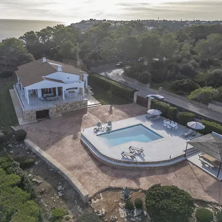 Ferrando De Es Pontas Villa *